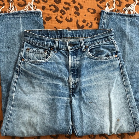 Perfectly distressed vintage Levi 505s - Picture 2 of 4